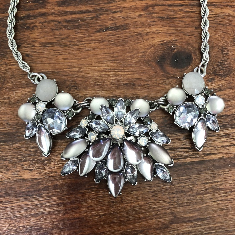 Statement necklace